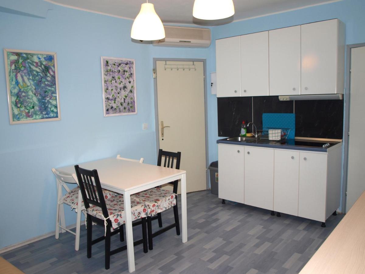 Apartment Sky 48 Ровінь Екстер'єр фото
